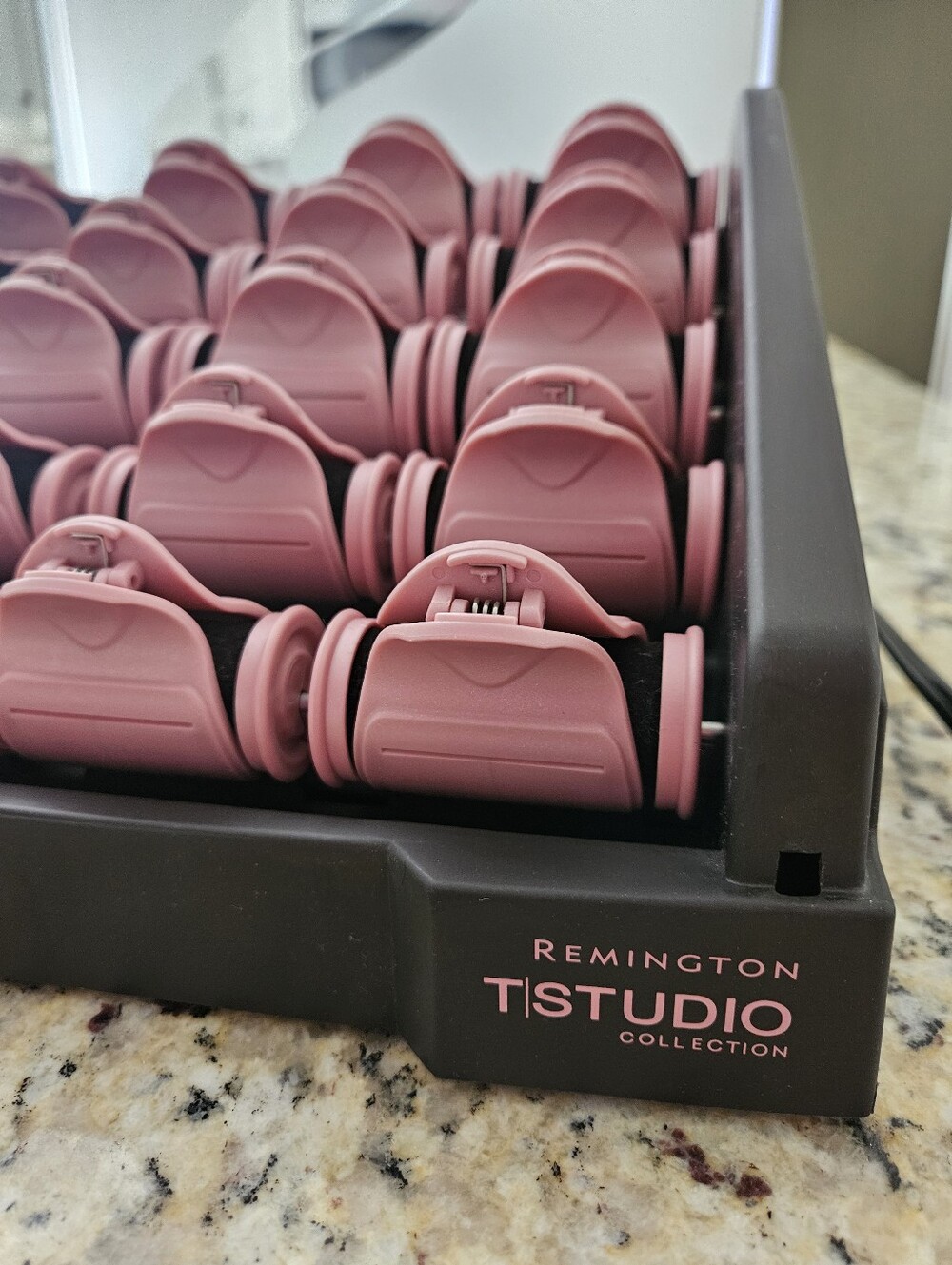 Remington T Studio Ceramic Ionic 20 Hot Rollers H-2050 Flocked Clip Hair Curlers
